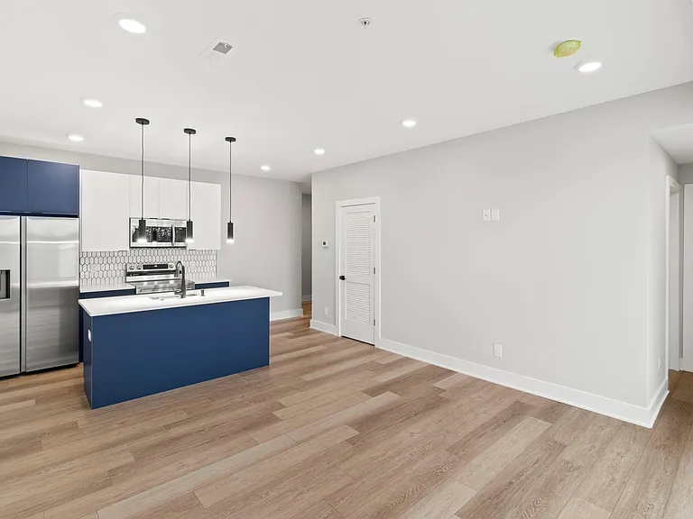 2624 Trenton Ave #307 — Photo 13