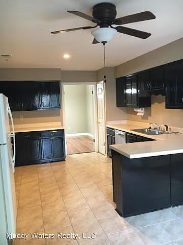 1st image of 5372 Pear Dr