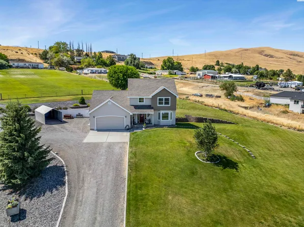 504 W Wagon Wheel Pr NW, Benton City, WA 99320