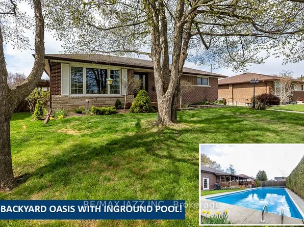 422 Glenalan Ave, Oshawa, ON L1J 3L1