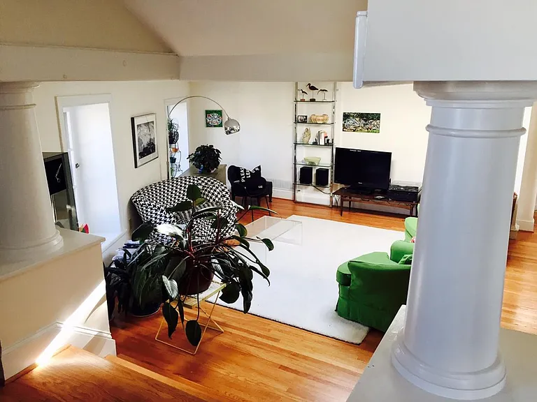 16 E Hartwell Ln #2 — Photo 7