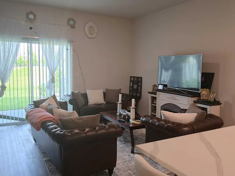 12865 SW Forli Way — Photo 5