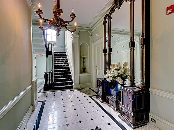 3rd image of 188 Benefit St Unit 6
