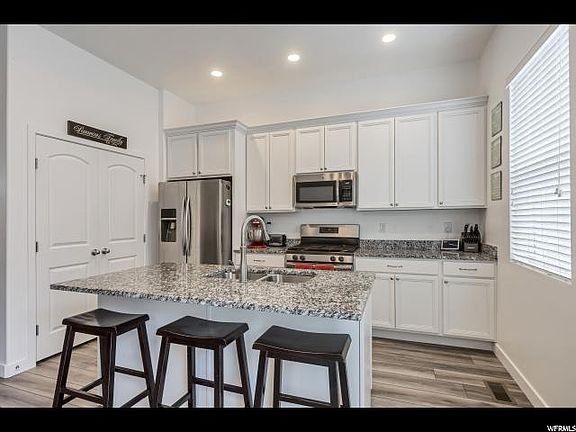 3rd image of 14877 S Echo Canyon Ln
