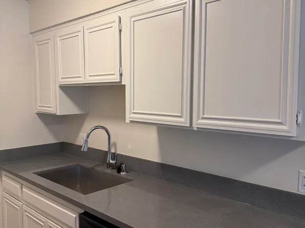 5358 Circle Dr, Van Nuys, CA