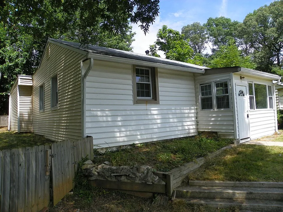 5111 Kennebunk Ter