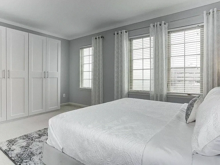 22832 Goldsborough Ter — Photo 25