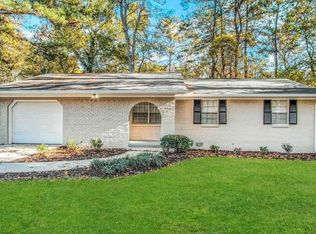 2205 Chestnut Hill Cir, Decatur, GA 30032