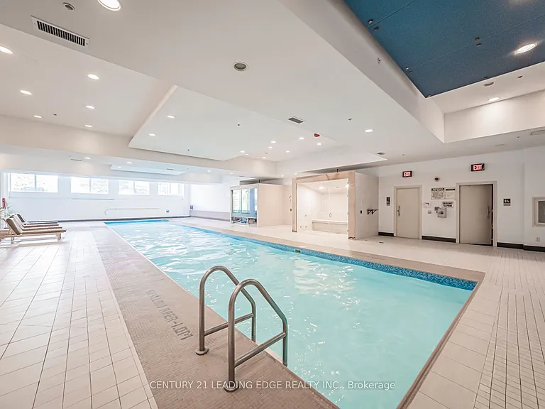 2191 Yonge St #5104 — Photo 10