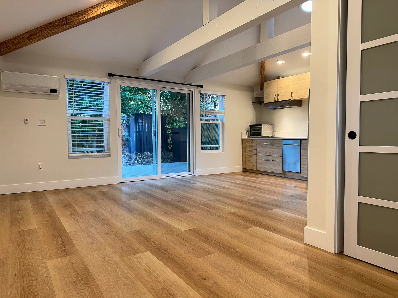 Studio, $2,995 — Photo 1
