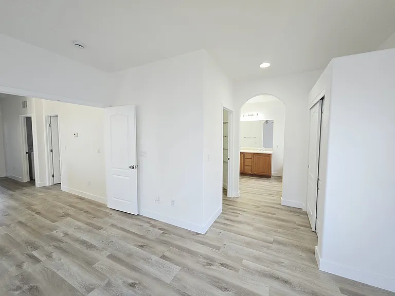 8237 Brilliant Pompon Pl — Photo 13