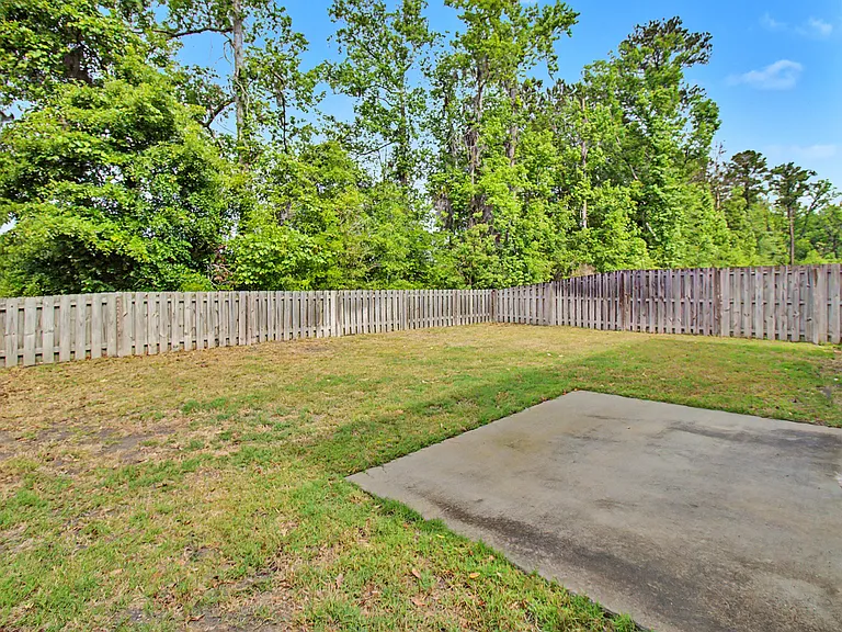 785 Fairview Cir — Photo 29