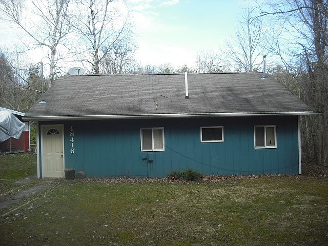 1st image of 18416 Oxbow Dr