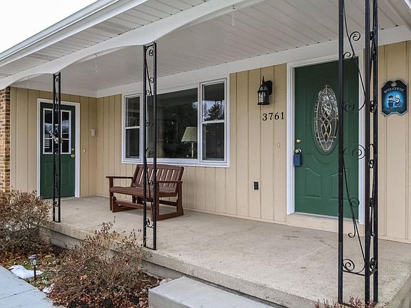 4th image of 3761 Algonac Dr SW