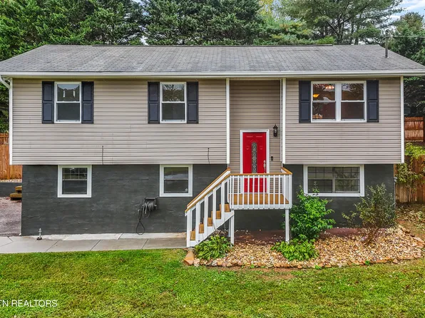 715 Winston Dr, Seymour, TN 37865