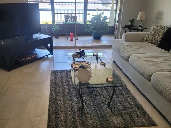 2302 Sunrise Boulevard #201, Fort Pierce, FL 34982