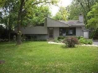 5725 Sherman Ave, Downers Grove, IL 60516