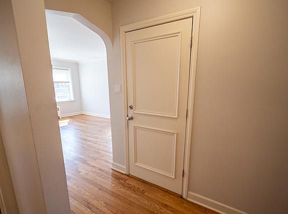 4th image of 1814 Kenilworth Ave APT 1