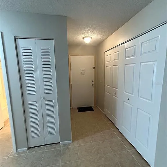 636 Kenwick Cir #105 — Photo 3