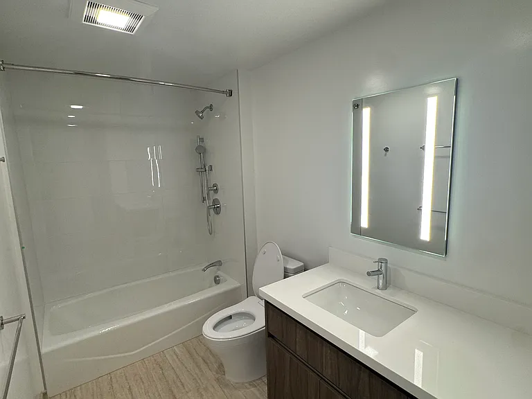 1500 Rycroft St #1010 — Photo 6