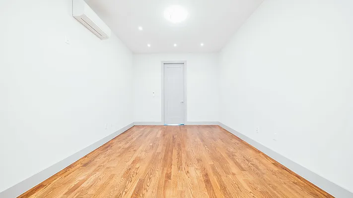 Rented by Nooklyn NYC LLC | media 3