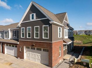 606 Gratitude Rd, Cranberry Township, PA 16066