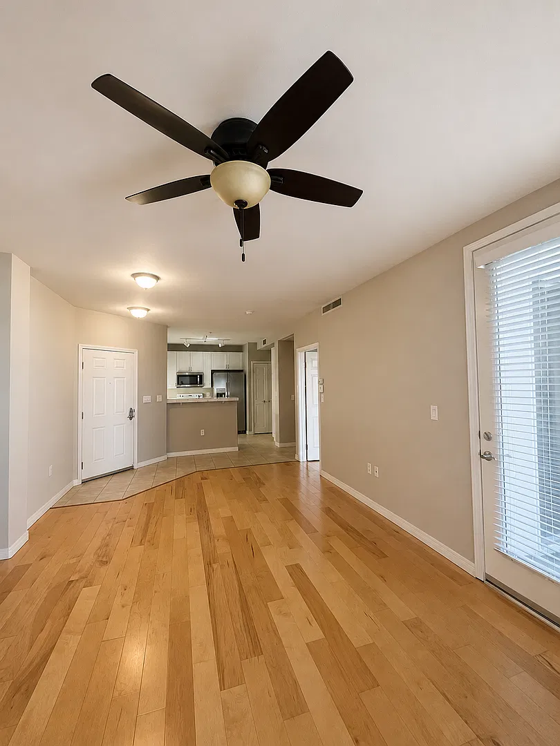 1 Bed Unit in Little Italy - Porto Siena - Parking Space — Photo 3