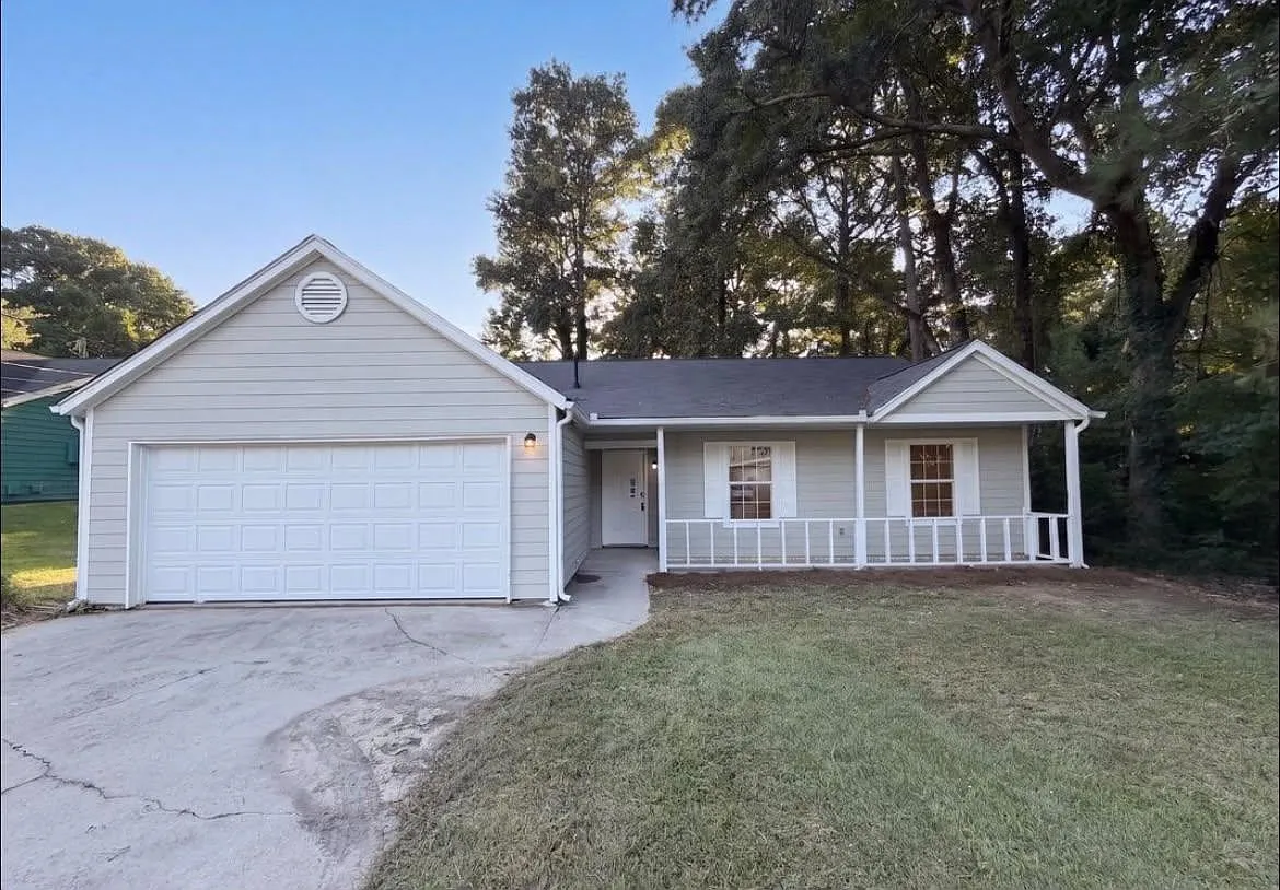 3 bed, 2.5 bath, 1400 sqft, $1,550 — Photo 1