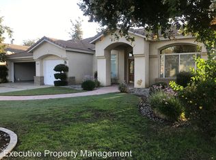 614 Windsor Park Dr, Bakersfield, CA