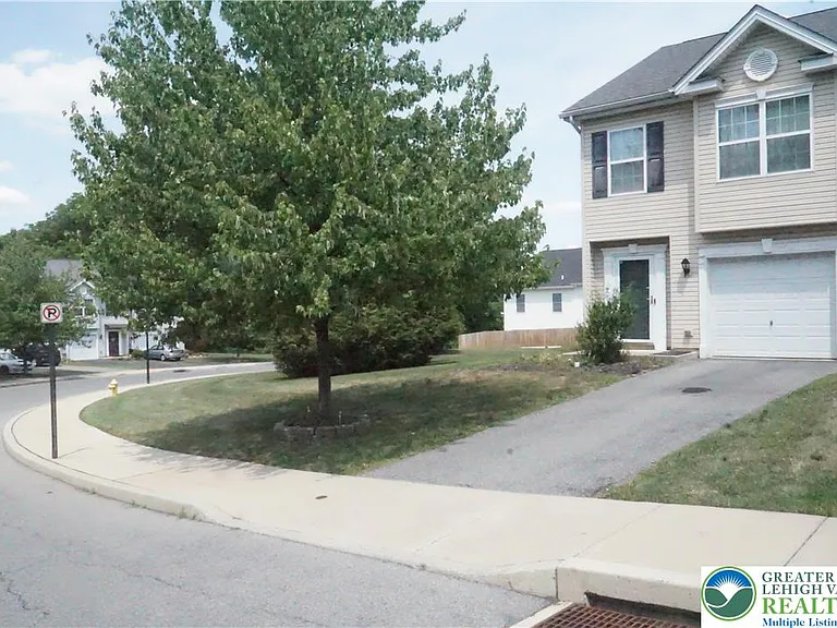 737 Trout Creek Ln — Photo 42