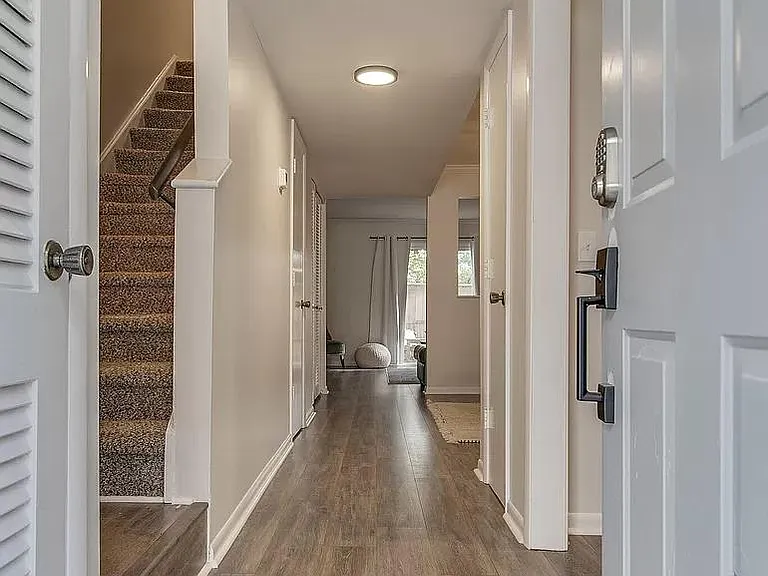 2097 Graybar Ln #A3 — Photo 3