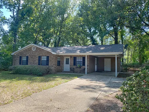 5245 Sewell Rd Photo 1