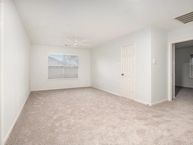 3811 Misty Falls Ln — Photo 9