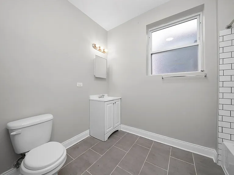 6833 S Merrill Ave #2 — Photo 10