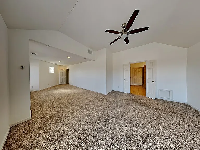 4322 Duck Pond Ln — Photo 12