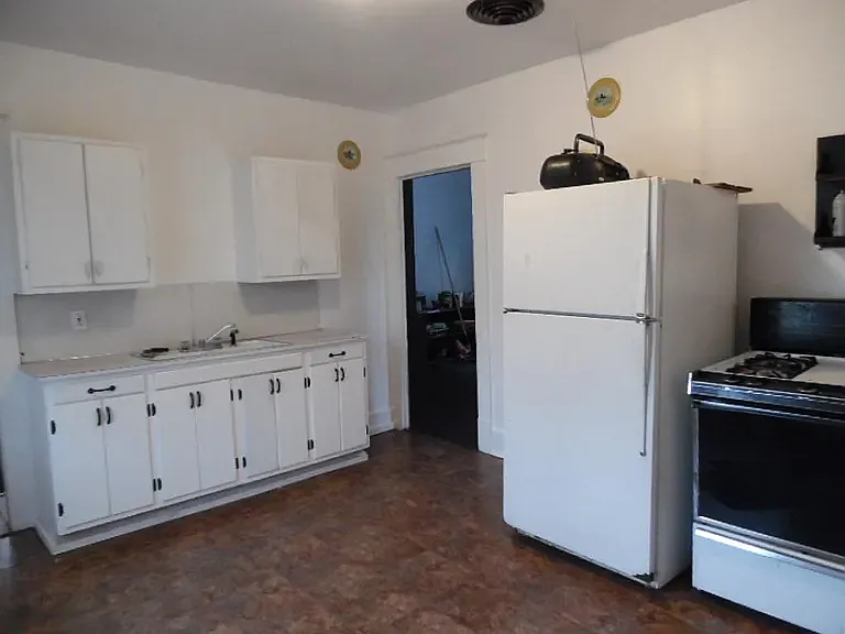 29 Coldbrook St NE #2 — Photo 3