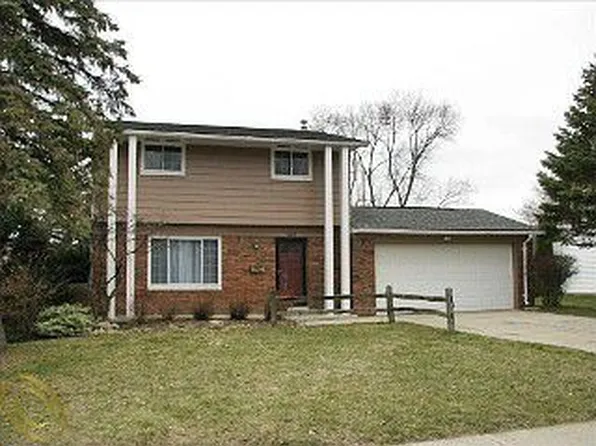 1028 S Main St, Milford, MI 48381