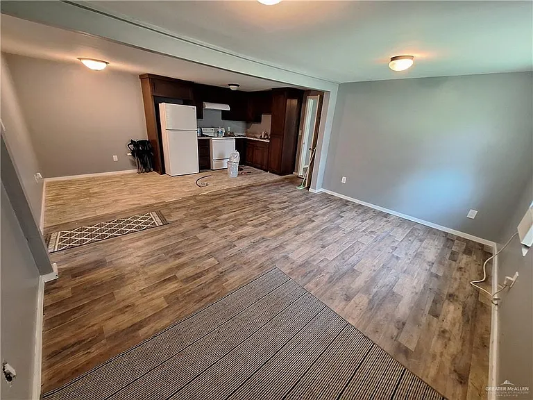 234 Jaime St — Photo 7
