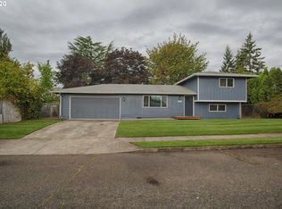 1210 SW Myrtle St, Dundee, OR 97115