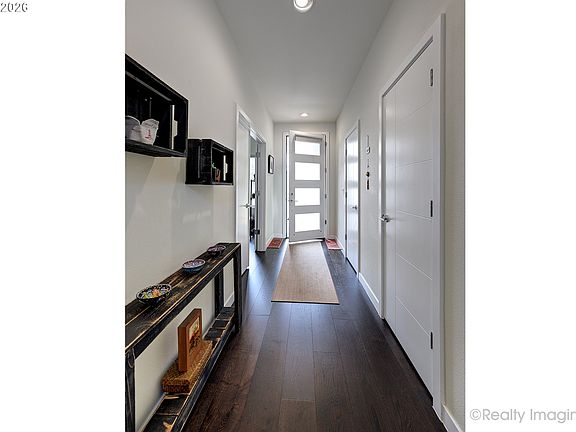 3rd image of 4828 N Missouri Ave