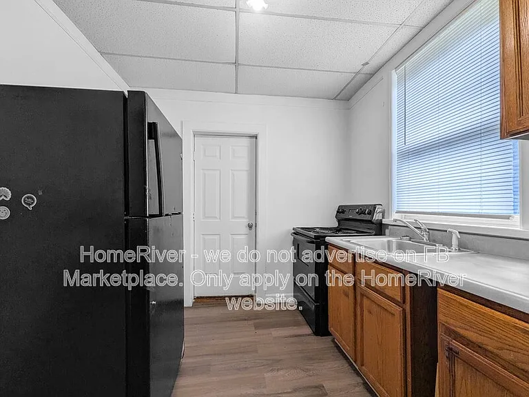 1526 2nd Ave #4 — Photo 3