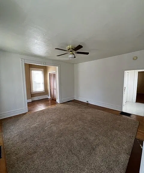 220 E Brady St #LOWER — Photo 12
