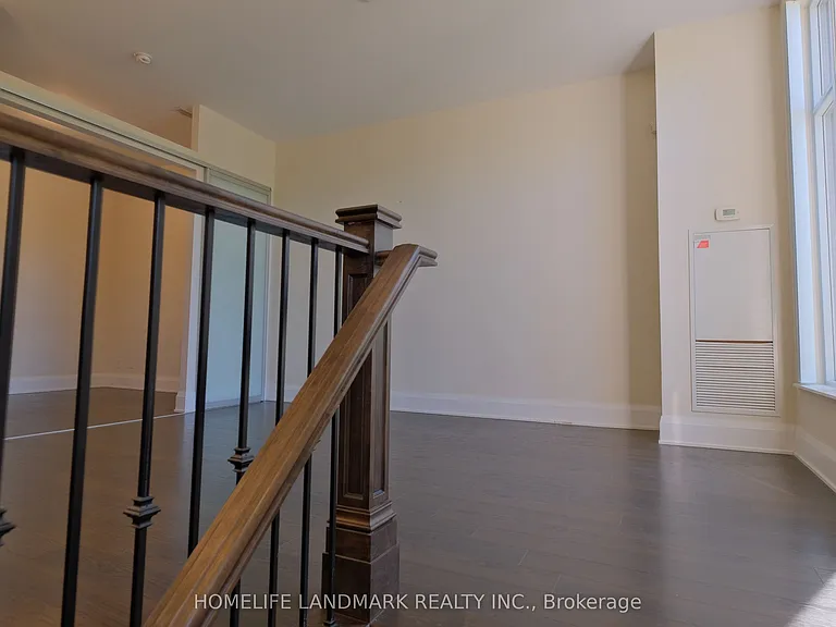 100 Harrison Garden Blvd #L19 — Photo 8