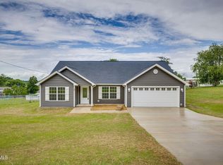 306 Cherry Tree Ln, Elizabethton, TN 37643