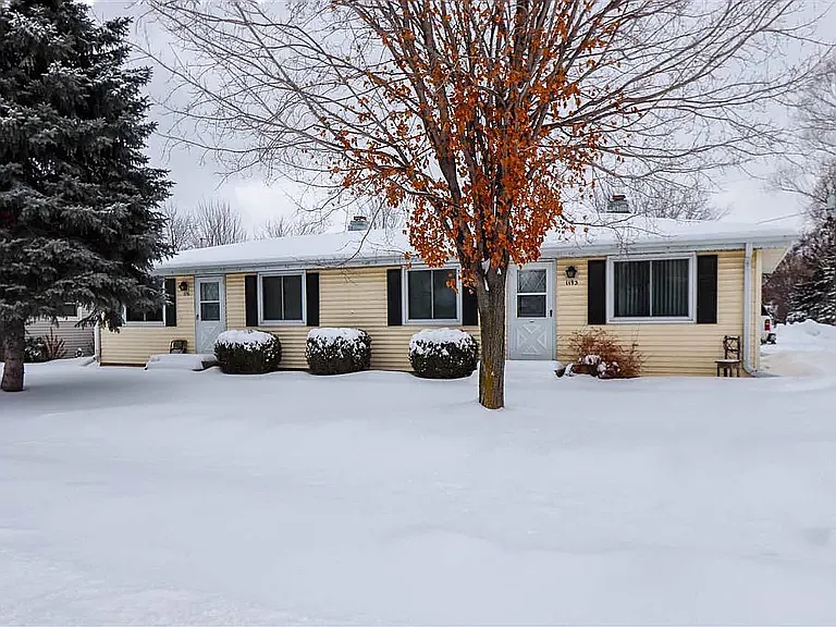 2 bed, $1,250 — Photo 1