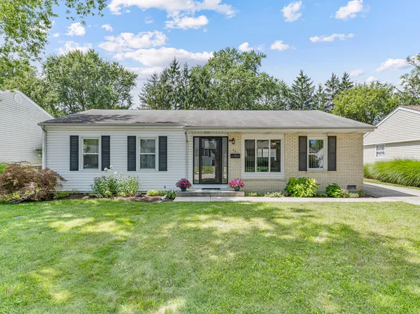 56 Birch Trl, Wheeling, IL 60090