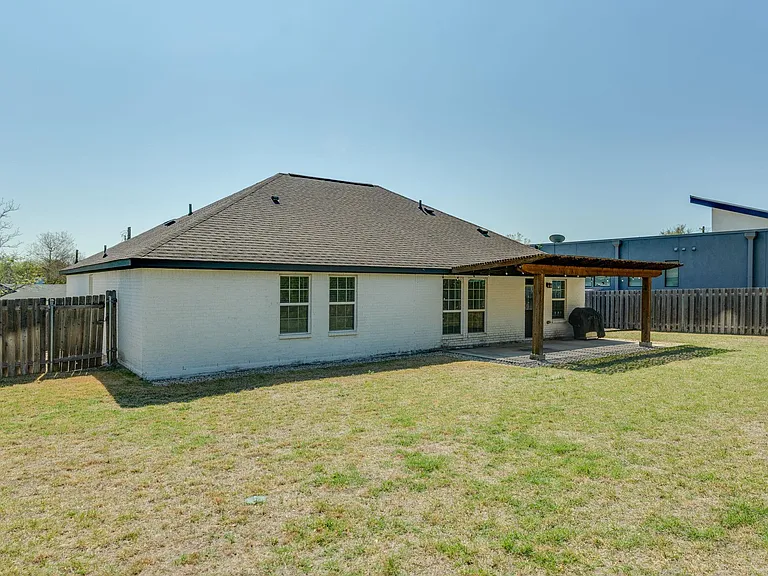 210 S Meadowlark St — Photo 34