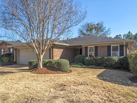 2nd image of 1605 Bellingrath Dr