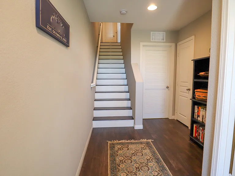 770 Harbor Cliff Way #142 — Photo 5