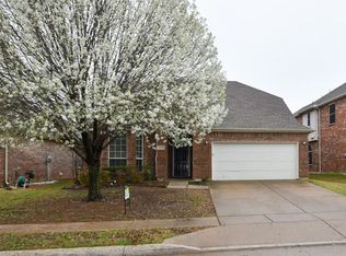 2728 Maple Creek Dr, Fort Worth, TX 76177
